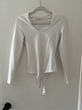 Abercrombie & Fitch white long sleeve bodysuit